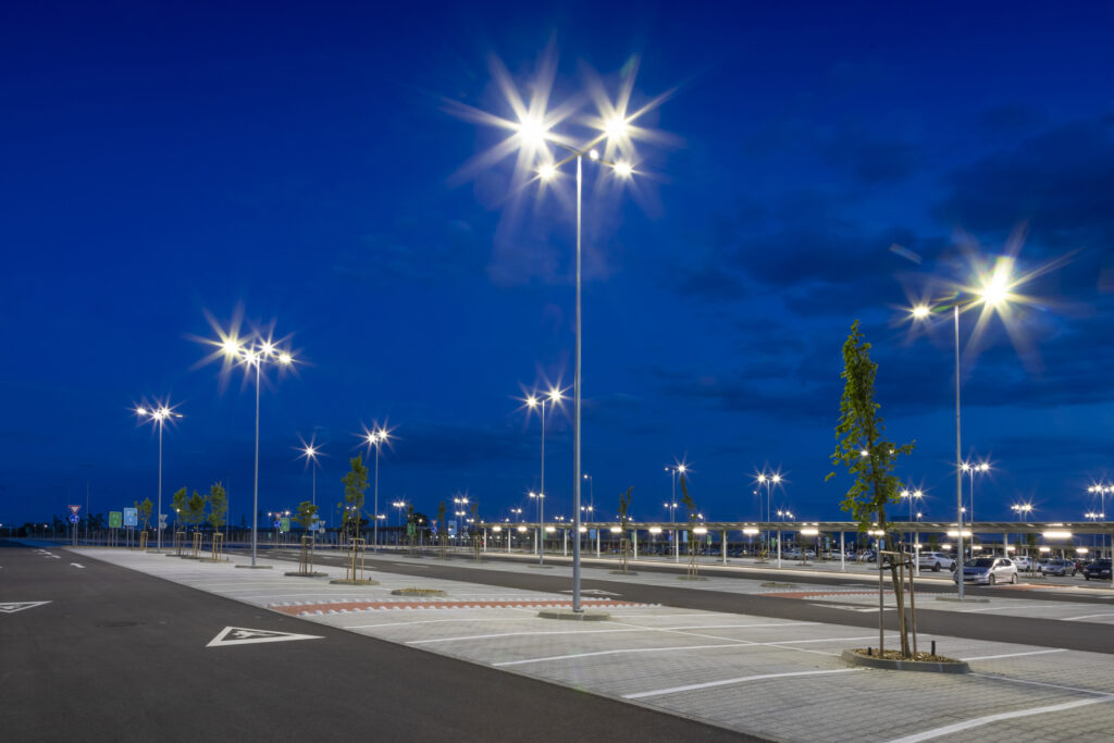 Commercial lighting electrician St. Louis parking lot lights
